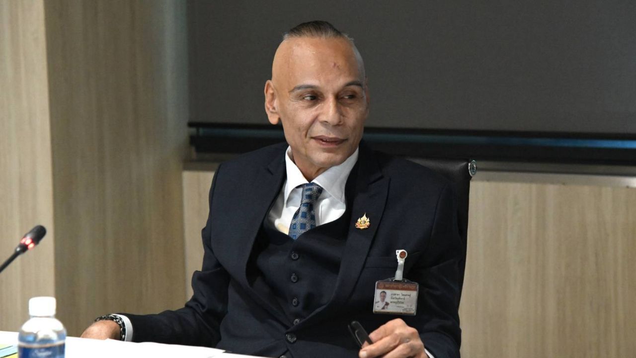 ชาดา ส่งเรือท้องแบนและเจ็ตสกีช่วยน้ำท่วมสงขลา