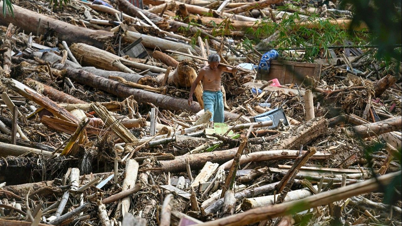 อินโดนีเซียตรวจสอบบริษัทหลังภาพไม้ซุงถูกน้ำท่วมแพร่ในโซเชียล