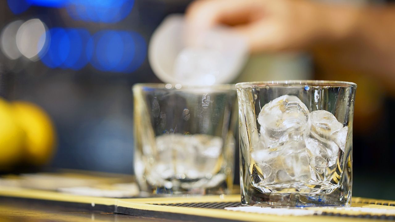 กฎกระทรวงการผลิตสุรา พ.ศ. 2568 ปรับปรุงหลักเกณฑ์ สนับสนุนธุรกิจรายย่อย