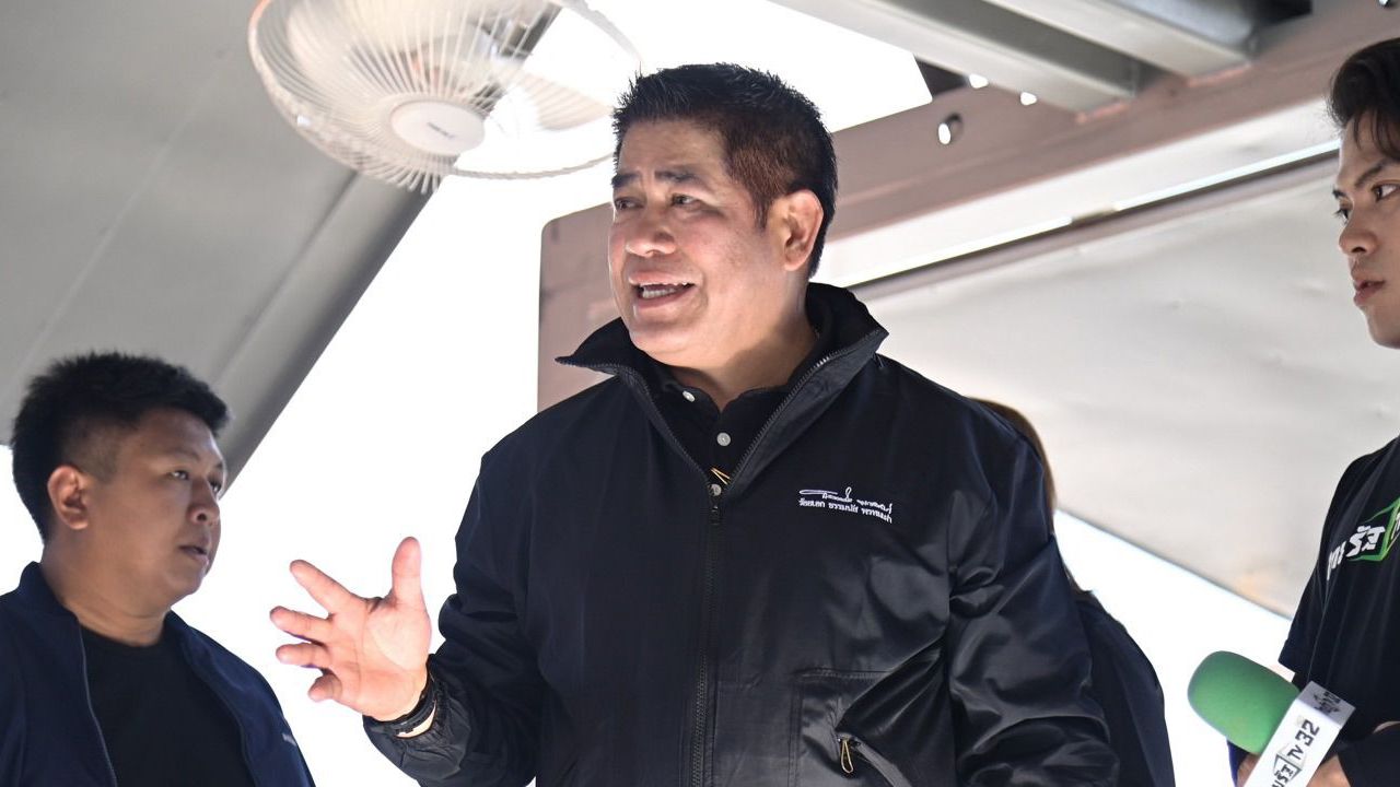 รมช.เกษตรฯ สั่งงดใช้เอกสารพิสูจน์ตัวตน ช่วยเหลือผู้ประสบภัยน้ำท่วมหาดใหญ่