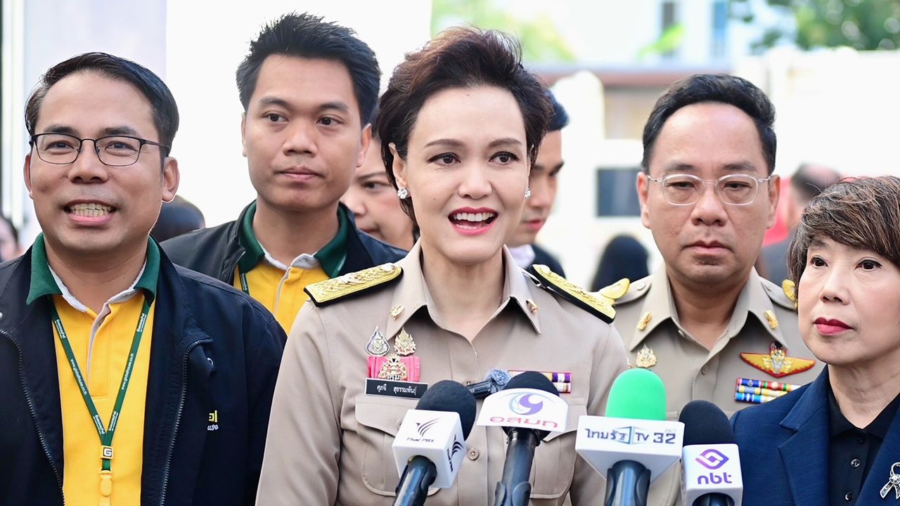 กระทรวงพาณิชย์ระดมความช่วยเหลือผู้ประสบอุทกภัยภาคใต้