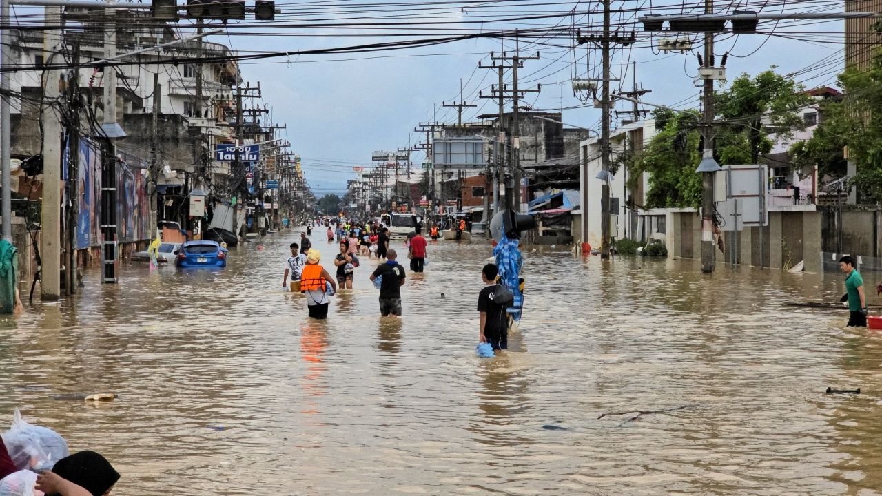ผู้ประสบภัยน้ำท่วมร้องทุกข์ ปัญหาลงทะเบียนรับเยียวยา 9,000 บาท