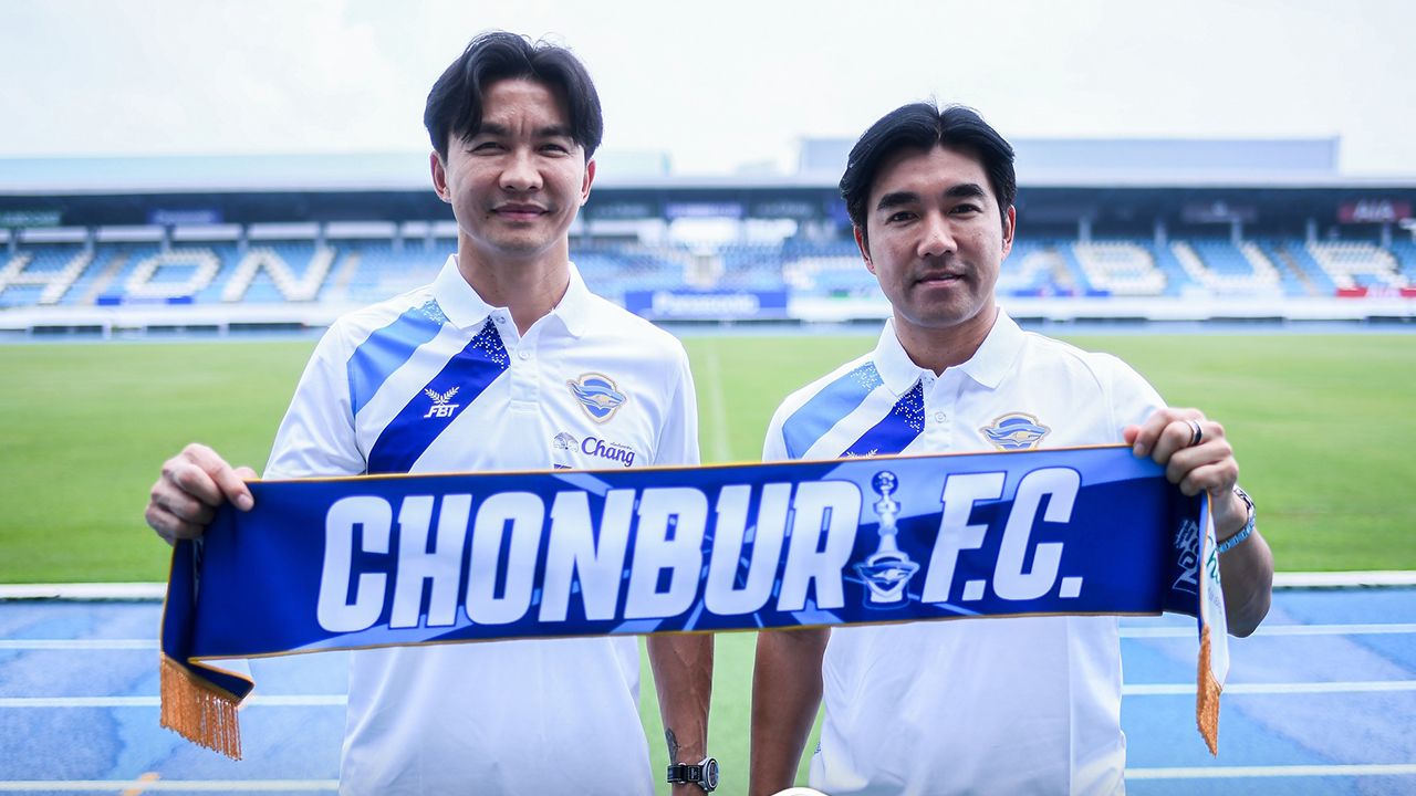 “ฉลามชล” เปิดตัวแพ็กคู่! สินทวีชัย คืนรังนั่ง ผจก.ทีม – โค้ชอ้น คุมทัพลุยไทยลีก