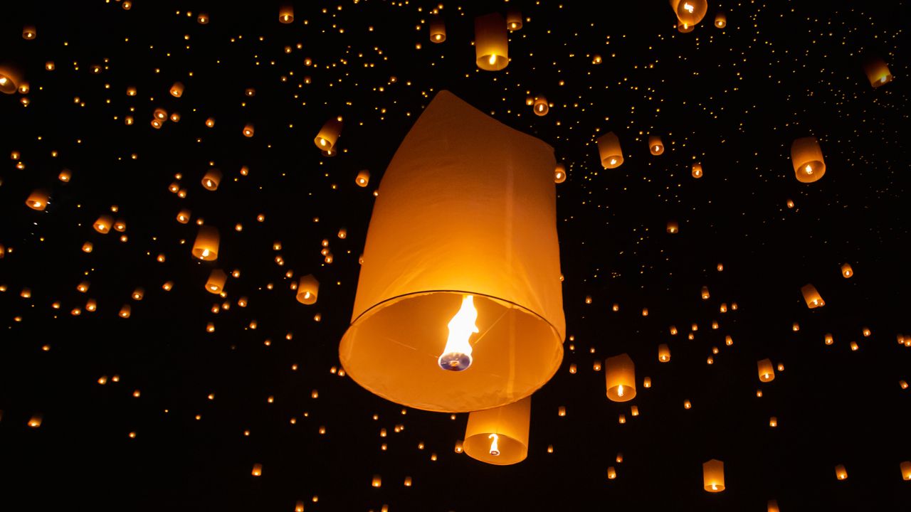 กรมท่าอากาศยานคุมเข้ม งดปล่อย "โคมลอย" ใกล้สนามบินทุกแห่ง ช่วง "ลอยกระทง"