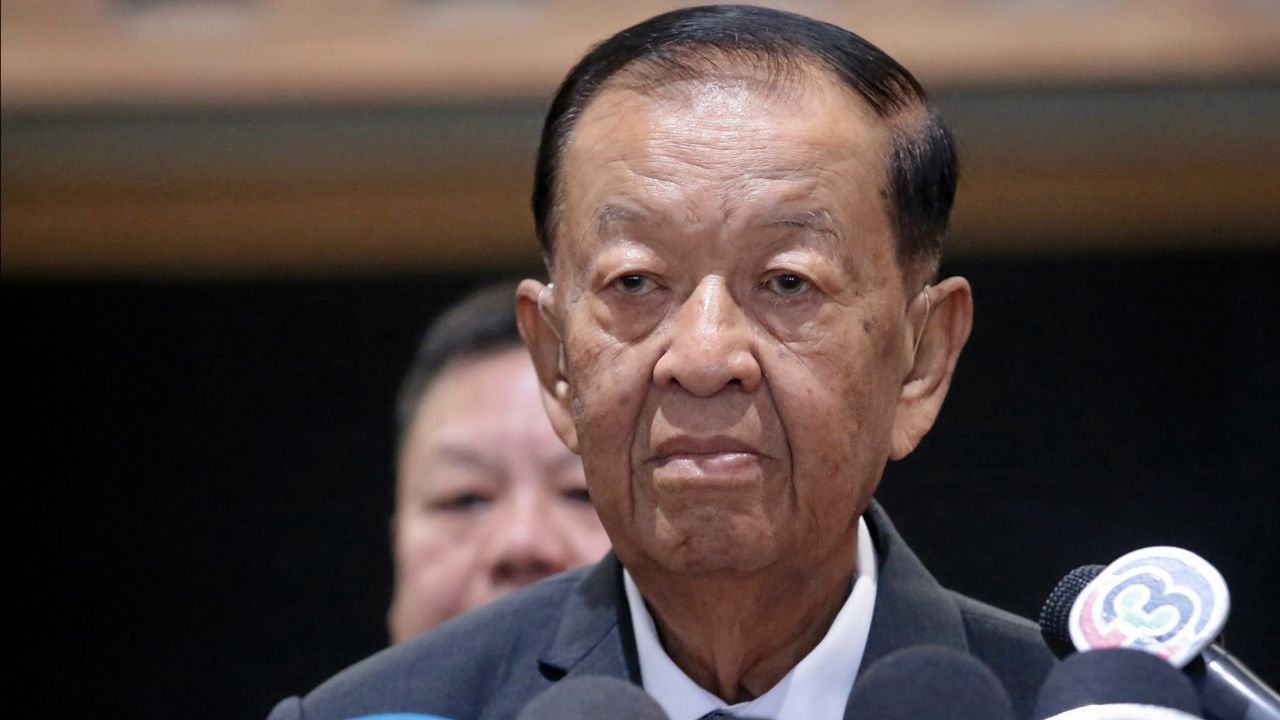 วันนอร์ สวนบวรศักดิ์ ยืนยันซักฟอกห้ามยุบสภา