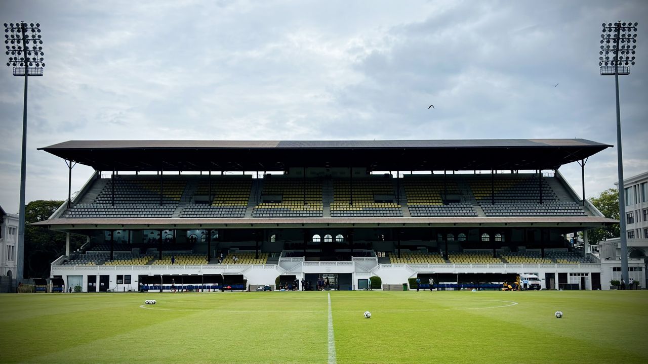 ประมวลภาพสนาม "ศรีลังกา พบ ทีมชาติไทย" ศึกเอเชียนคัพ สนามแข่งม้าเก่า อายู 132 ปี