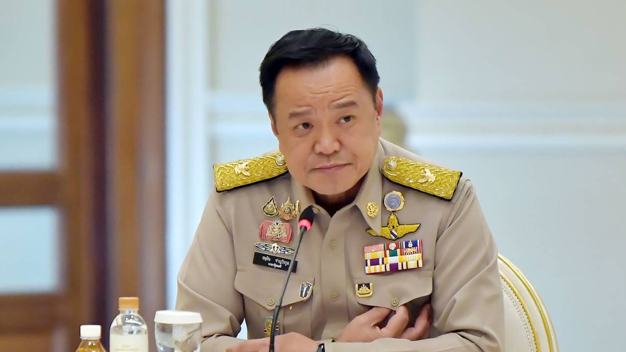 นายกฯ สั่งระดมเครื่องสูบน้ำช่วยหาดใหญ่ หลังน้ำท่วมหนัก