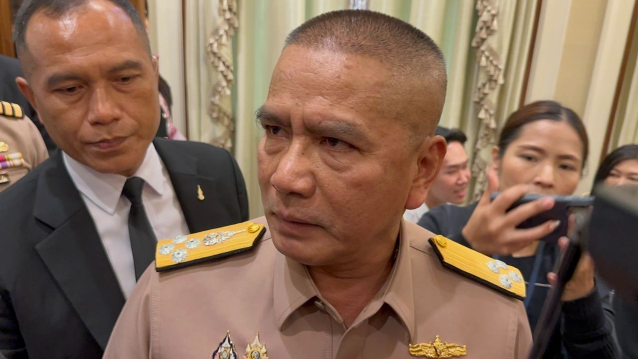 กองทัพเรือเตรียมเรือช่วยเหลือประชาชนในหาดใหญ่