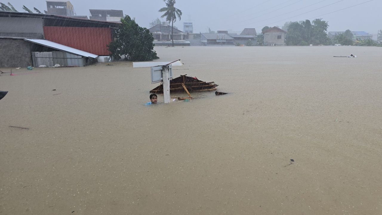 วิกฤตน้ำท่วมภาคใต้ คนถามหา 'ผบ.เหตุการณ์' เร่งช่วยผู้ประสบภัย