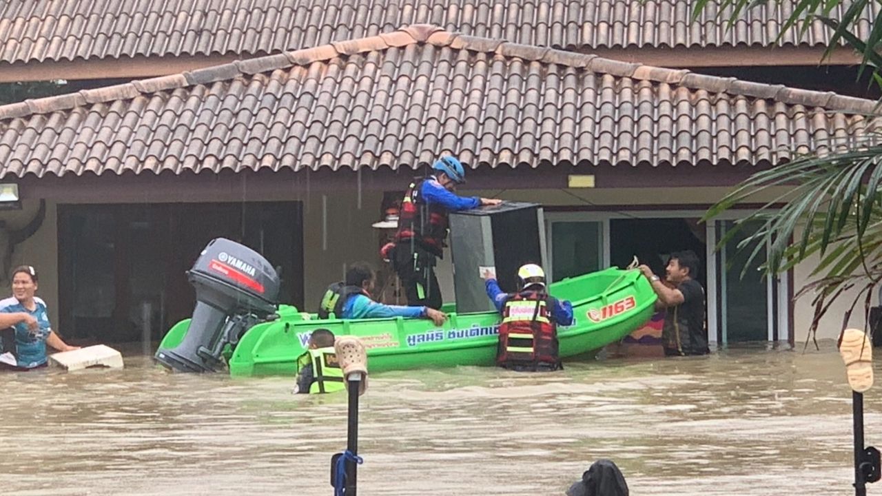 พัทลุงประกาศพื้นที่ภัยพิบัติ 5 อำเภอ หลังฝนตกหนัก เด็กวัย 15 พลัดตกคลอง