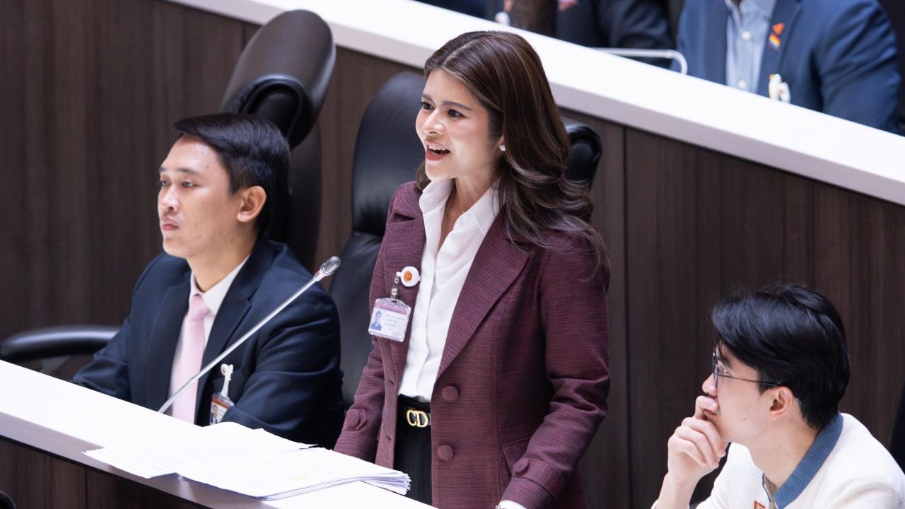 สส.ลิซ่า เผยคลิปเสียงชายสั่งงานเพิ่มลูกค้าเว็บพนัน ส่อเค้าความเชื่อมโยงการเมือง