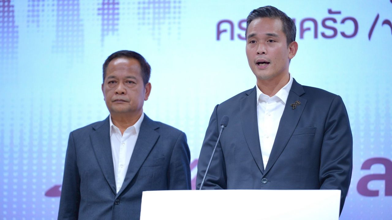 เพื่อไทยตั้งคำถามนายกฯ ย้ายข้าราชการโยงเขากระโดงหรือไม่