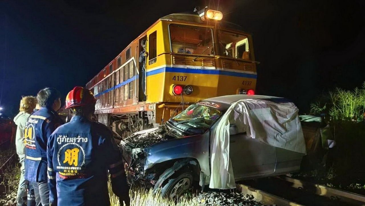 รถไฟชนกระบะ นักดนตรีโคราชเสียชีวิตอย่างน่าเศร้า