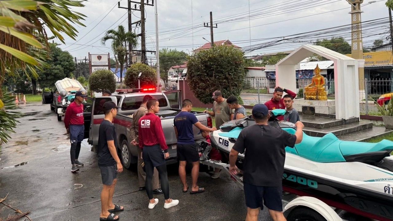 ตำรวจน้ำภูเก็ตระดมทีมช่วยเหลือน้ำท่วมหาดใหญ่