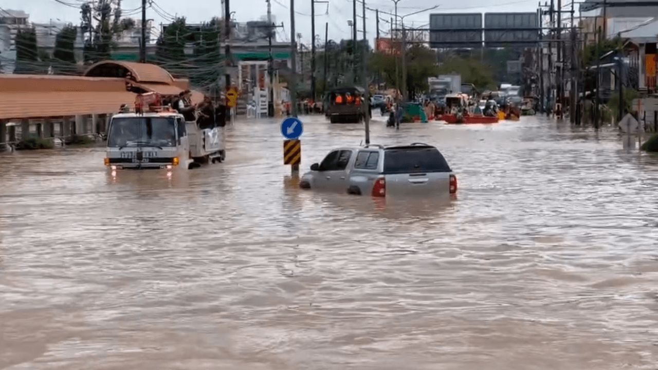 สถานการณ์น้ำท่วมภาคใต้: 9 จังหวัดได้รับผลกระทบกว่า 2 ล้านคน เสียชีวิต 13 ราย