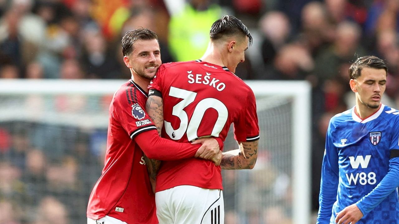 ผลบอล เมาท์-เชสโก้ ซัดคนละเม็ด แมนยู เปิดรังอัด ซันเดอร์แลนด์ 2-0 ขยับขึ้นที่ 8