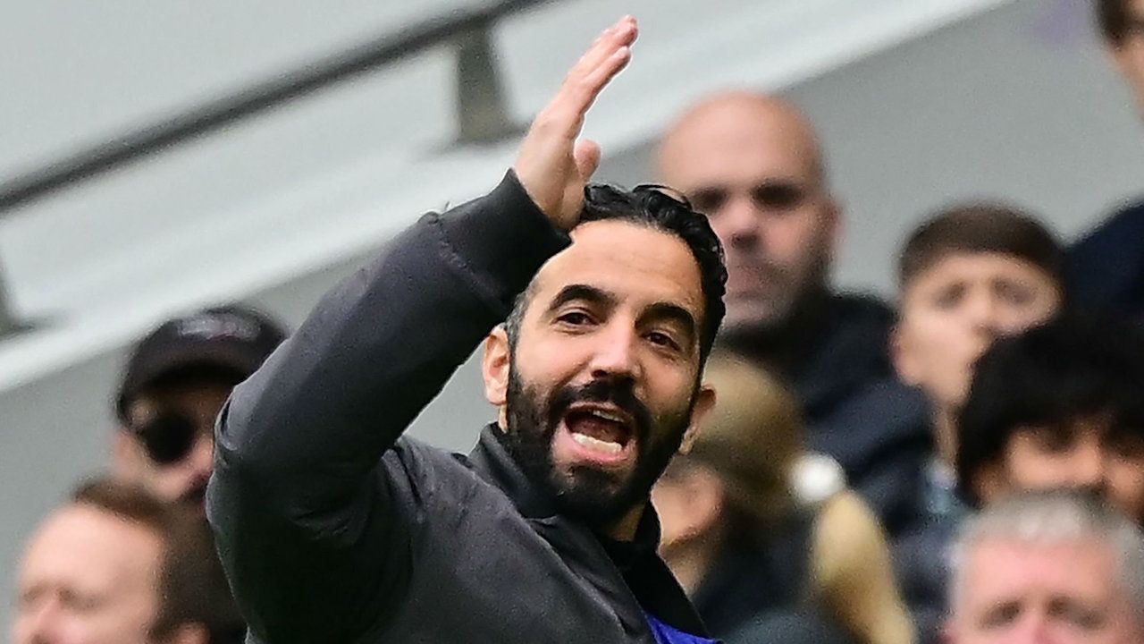 แยกย้าย "อโมริม" ไฟเขียว "แมนยู"ปล่อยหนึ่งสตาร์ดังพ้นทีม จบซีซั่นนี้ หลังชอบอีก 1 คนมากกว่า