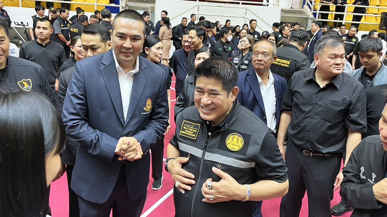 ธรรมนัส เยี่ยมสนามตะกร้อ ซีเกมส์ 2025 รับปากจัดการปัญหาถูกหักหัวคิว 1.9 ล้าน