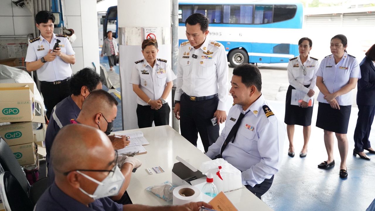 บขส. ลุยตรวจสารเสพติด พนักงานขับรถหมอชิต 2 สร้างความเชื่อมั่นให้ประชาชน