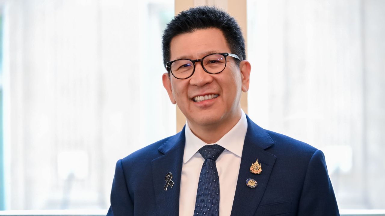 “เอกนิติ” ปลื้ม คนไทยลงทะเบียน ไทยช่วยไทยพลัส ยอดพุ่ง 24 ล้านสิทธิ เปิดตัว AI นกกระซิบ 1 มิ.ย.นี้