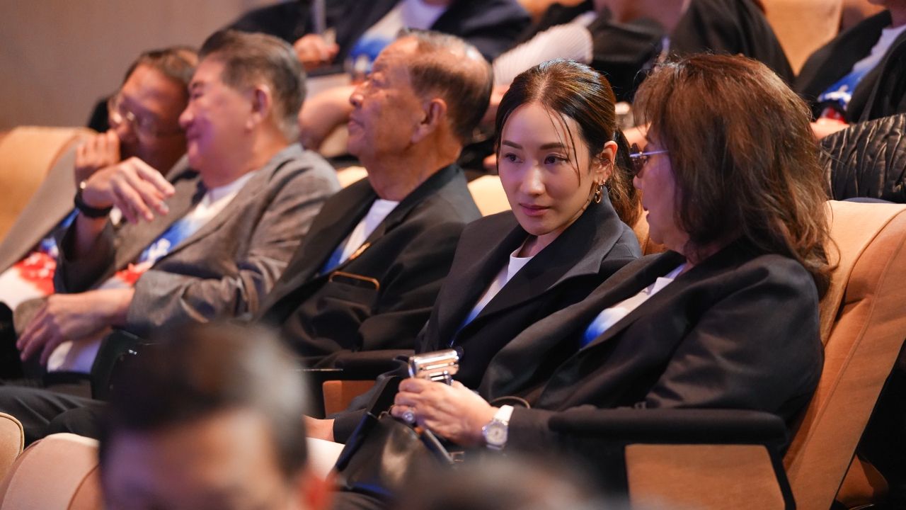 "คุณหญิงพจมาน-พินทองทา-วันนอร์" แท็กทีมร่วมพลังขับเคลื่อน เดิน วิ่ง ปั่น ป้องกันอัมพาต