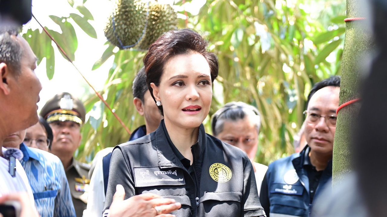 “พาณิชย์“ ห่วงชาวสวนจันทบุรี สั่งเร่งสำรวจความเสียหายจากพายุ ดันแปรรูปทุเรียนสร้างรายได้