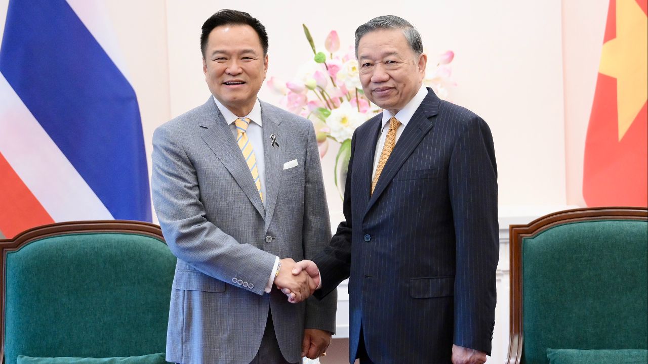 “นายกฯอนุทิน” หารือประธานาธิบดีเวียดนาม “จับมือและเติบโตไปด้