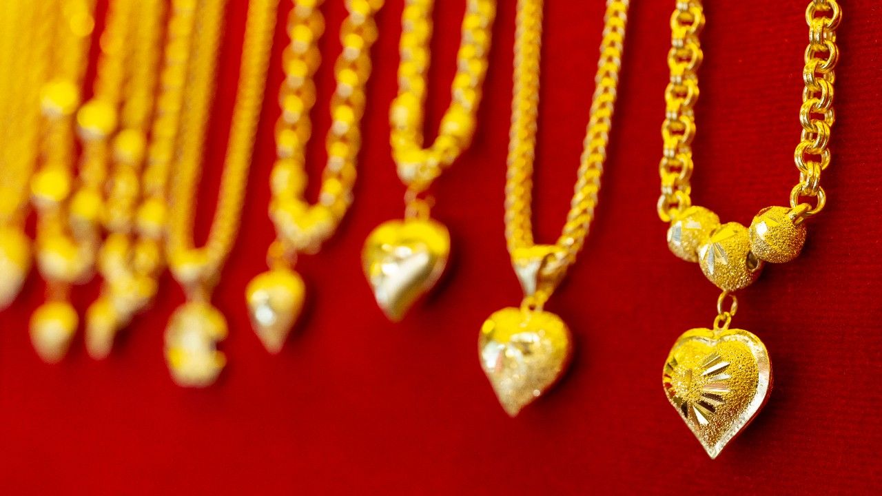 ราคาทองรูปพรรณวันนี้ ราคาทองแท่ง ปิดตลาด 18 มี.ค. 69 ปรับ 13 ครั้ง เช็กราคาทองล่าสุด