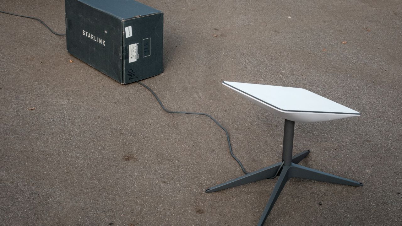 อิหร่านยึดเครื่องรับสัญญาณ Starlink หลายร้อยเครื่องในช่วงปิดกั้นอินเทอร์เน็ต