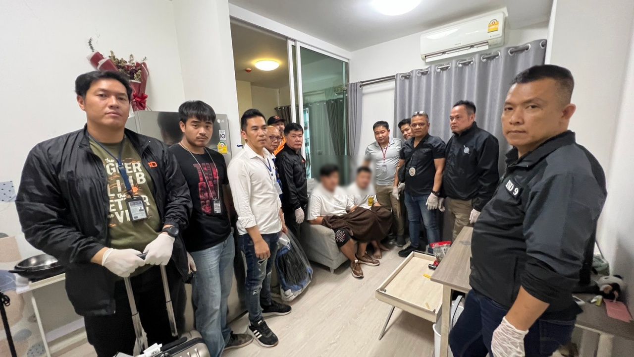 รวบ 2 จีนเทา แก๊งคอลเซ็นเตอร์ ย่านห้วยขวาง เปิดร้านอาหารบังหน้า หลอกเหยื่อสูญ 1.5 ล้าน