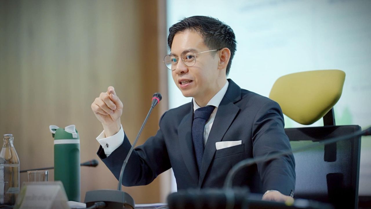 เลขาฯ พระปกเกล้า เสนอ 5 ข้อปฏิรูปงบอาหาร สส. ชูไอเดียบัตรวงเงิน ใช้เท่าที่ทาน เงินเหลือคืนหลวง