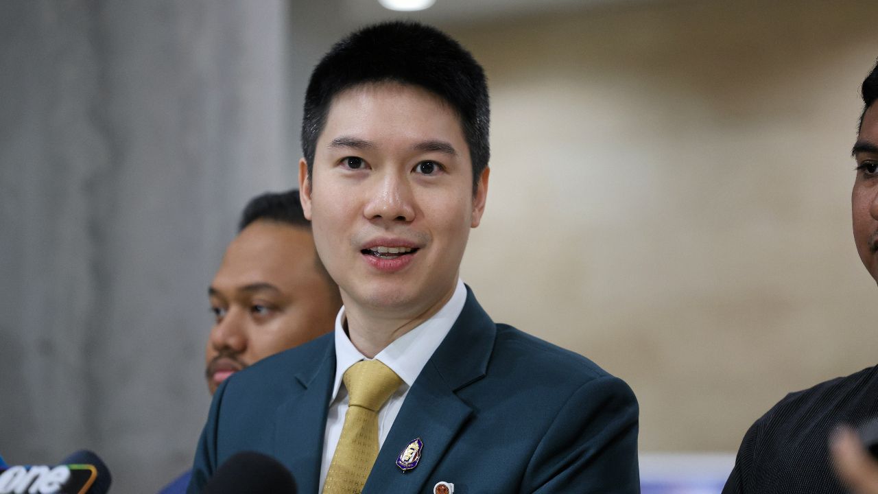 พรรคประชาชนเตรียม 3 คำร้องสู้คดี 44 สส.ก้าวไกล