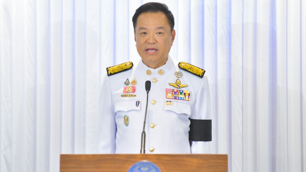 นายกรัฐมนตรีให้คำมั่นควบคุมรัฐบาลซื่อสัตย์ ยึดประชาชนเป็นศูนย์กลาง