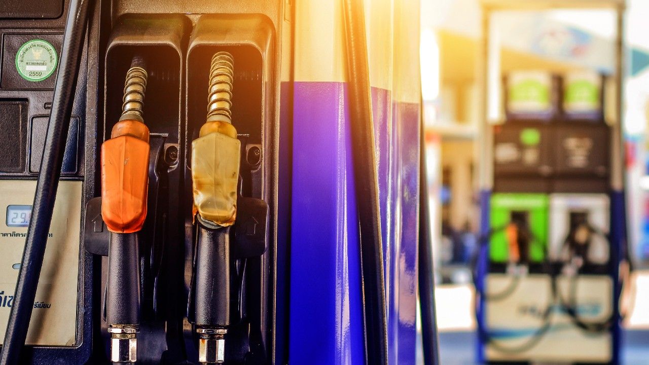 คุมเข้มสต็อกน้ำมัน ใช้บังคับตั้งแต่วันนี้ ให้ผู้ค้าน้ำมันตาม ม.7 รายงานยอดคงเหลือทุกวัน