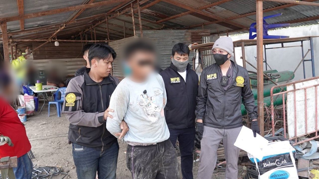 บุกรวบพ่อวัย 40 ปี ติดยาเสพติด ล่วงละเมิดคุกคามลูกสาว อ้างก่อเหตุไม่รู้ตัว