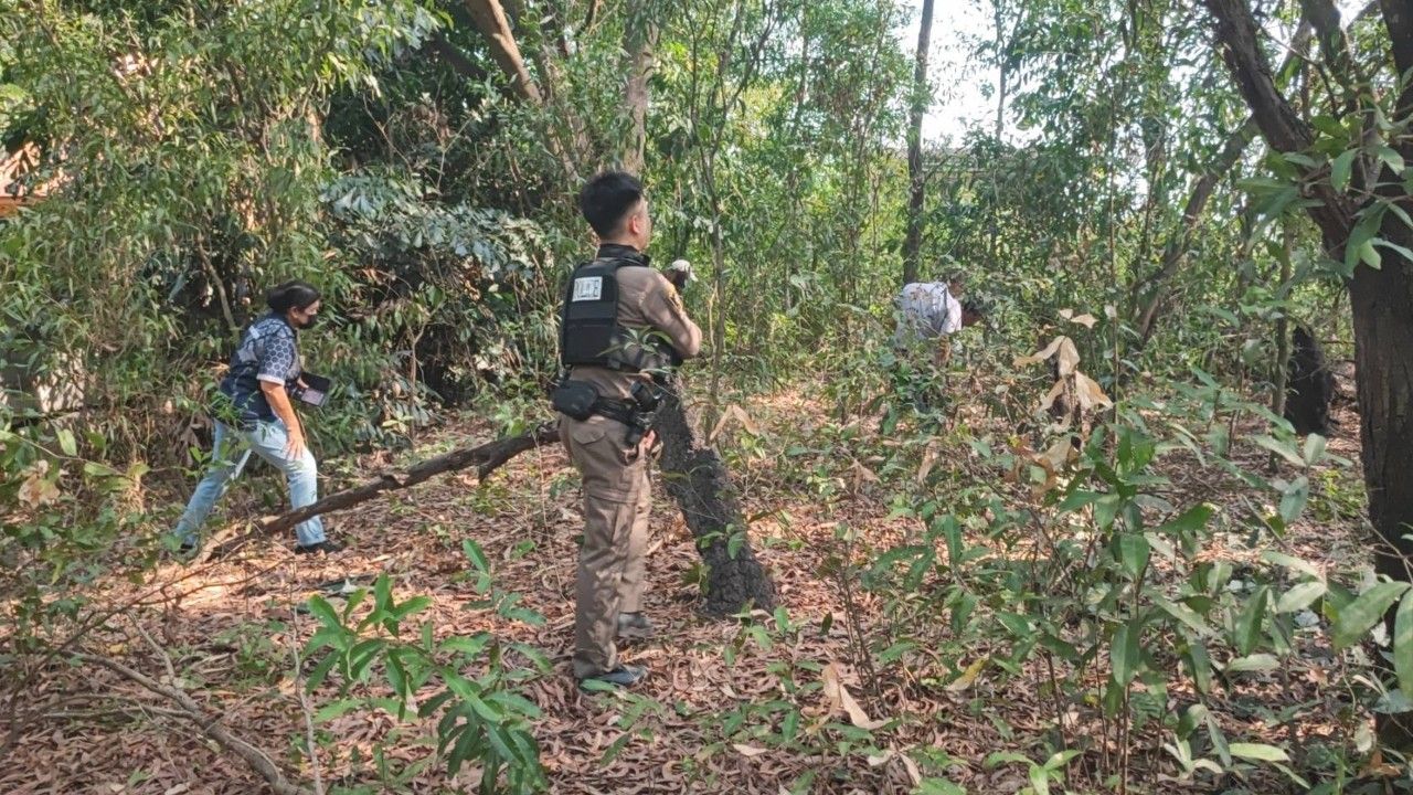 คนซื้อที่ดินผงะ เจอชิ้นส่วนมนุษย์ปริศนาเกลื่อนป่า คาดเสียชีวิตมาแล้วเกิน 6 เดือน