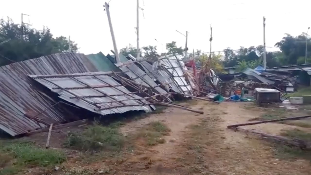 พายุงวงช้างถล่มพนัสนิคม บ้านเรือนเสียหายหลายหลัง
