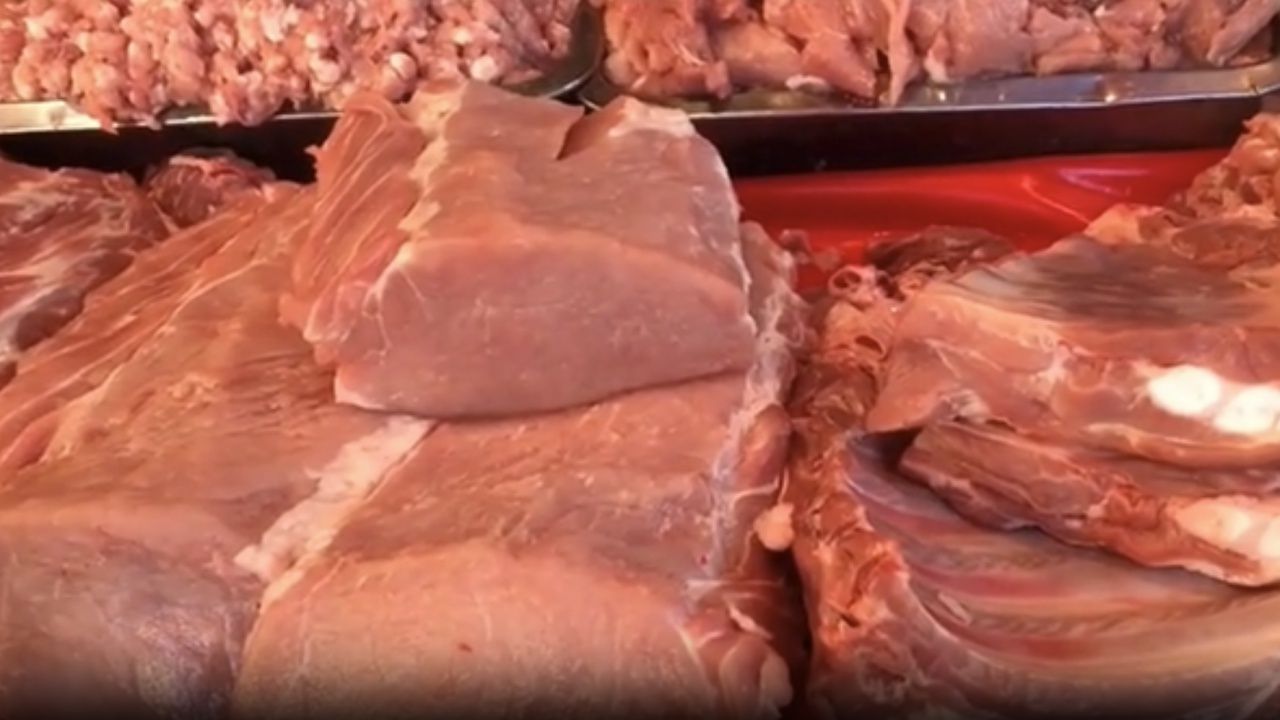 หมูแพง ปรับราคาขึ้น 10 บาทต่อกิโลกรัม ไก่สดชำแหละ ขึ้นอีกกิโลละ 13 บาท