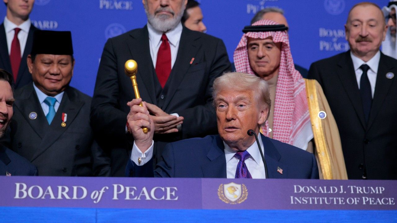 อินโดนีเซียปัดไม่จ่าย 1 พันล้านดอลลาร์ ซื้อที่นั่ง "คณะกรรมการสันติภาพ" ของทรัมป์