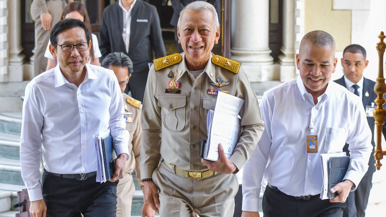 “พิพัฒน์” เผยนายกฯ สั่งชะลอเก็บน้ำมันสำรอง เพื่ออัดฉีดน้ำมันเข้าระบบให้พอกับความต้องการ