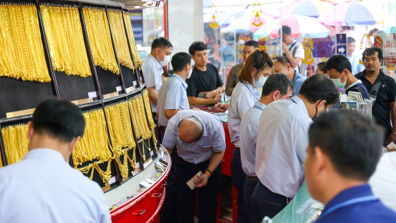 ราคาทองตอนนี้ 23 มี.ค. 69 ปรับ 106 ครั้ง ลดลง 3,550 บาท ทองรูปพรรณขายออก 67,700