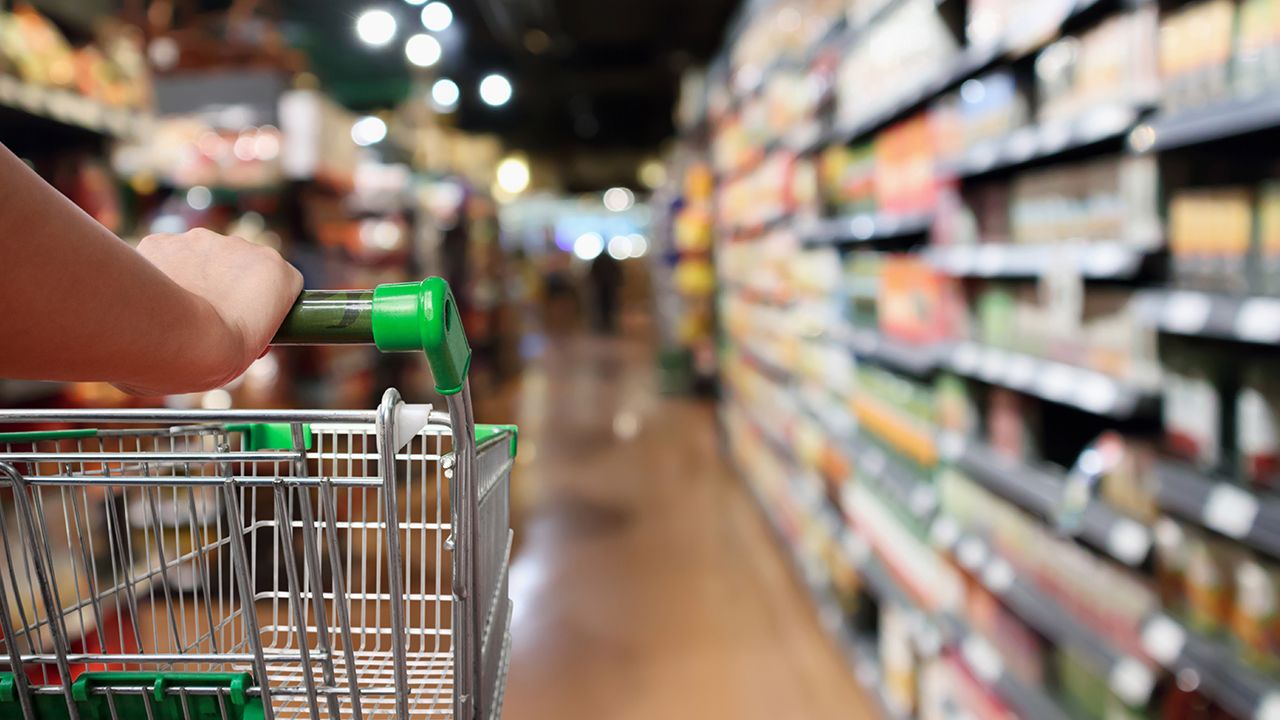 กรมการค้าภายในเตรียมเพิ่มสินค้าควบคุมอีก 12 รายการ