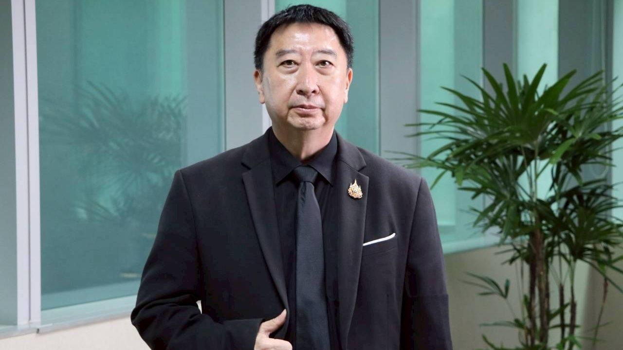 “กบน.” เผยจำเป็นต้องขยับดีเซลแตะ 33 บาท ลดภาระกองทุนน้ำมัน หลังราคาตลาดโลกพุ่งแรง