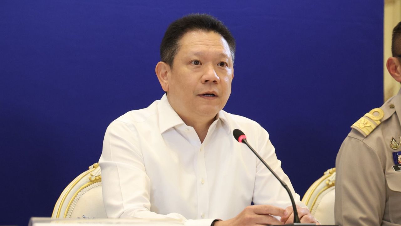 มติ ครม.นัดพิเศษ ไฟเขียวลดอัตราภาษีสรรพสามิตน้ำมัน-เติมเงิน 100 บาทเข้าบัตรคนจน