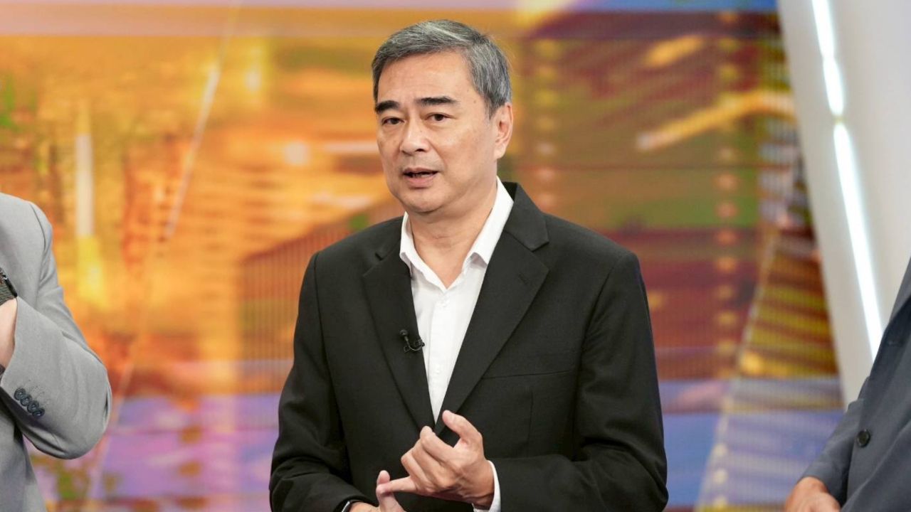 ประชาธิปัตย์วิจารณ์รัฐบาลขึ้นราคาน้ำมัน 6 บาท พลิกวิกฤตให้ประชาชนรับภาระ