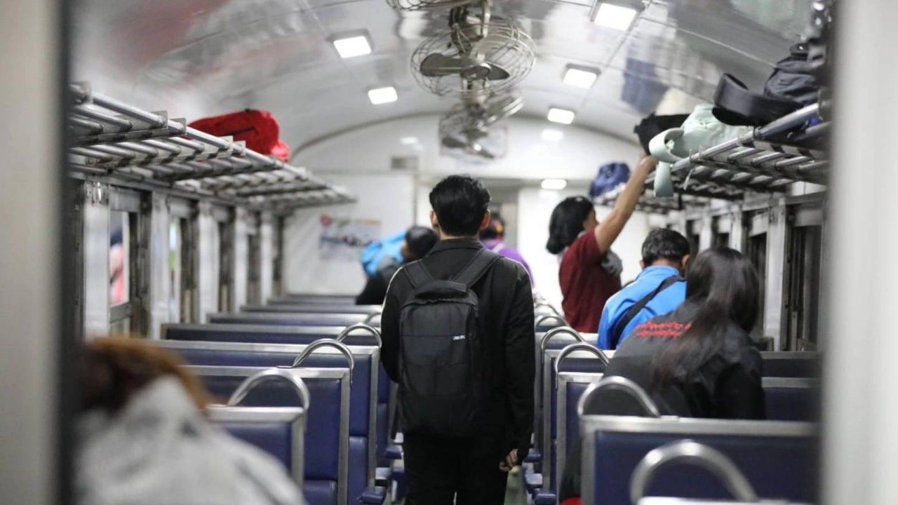 สงกรานต์ 2569 การรถไฟฯ เพิ่ม 6 ขบวนรถเสริมพิเศษ 22 เที่ยววิ่ง รองรับการเดินทางของประชาชน