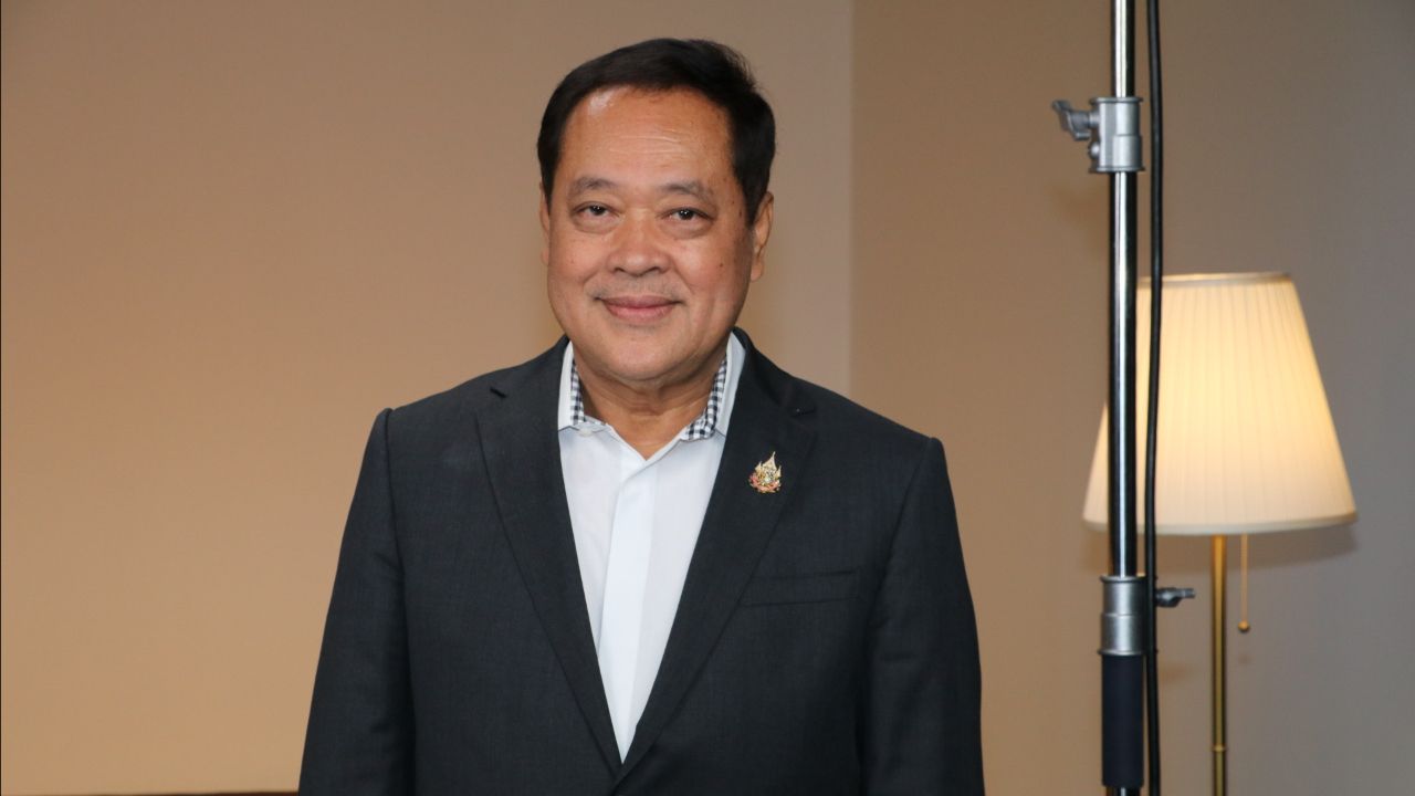 พ.ต.อ.ทวี เสนอลดค่าไฟฟ้า 0.52 บาทต่อหน่วย ชี้รัฐสนับสนุนทุนผูกขาด