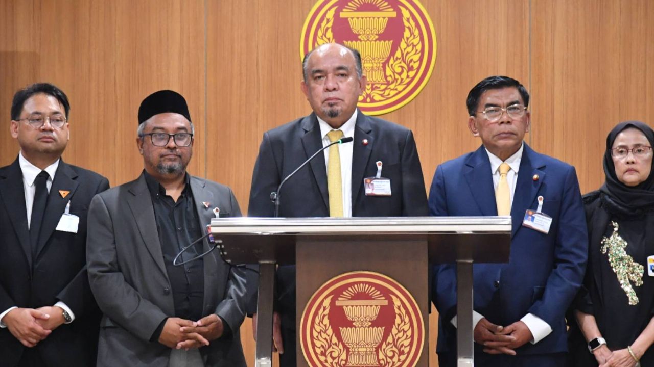 ยื่นหนังสือถึงนายกฯ เร่งสอบคดีลอบยิง “สส.กมลศักดิ์” แยกทาง ภท. เรื่องอนาคต