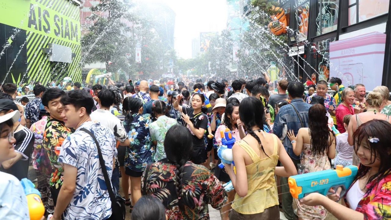 สำนักงานจัดการทรัพย์สินจุฬาฯ ผนึก MuvMi บริการรับ-ส่งฟรีเล่นสงกรานต์ 2569