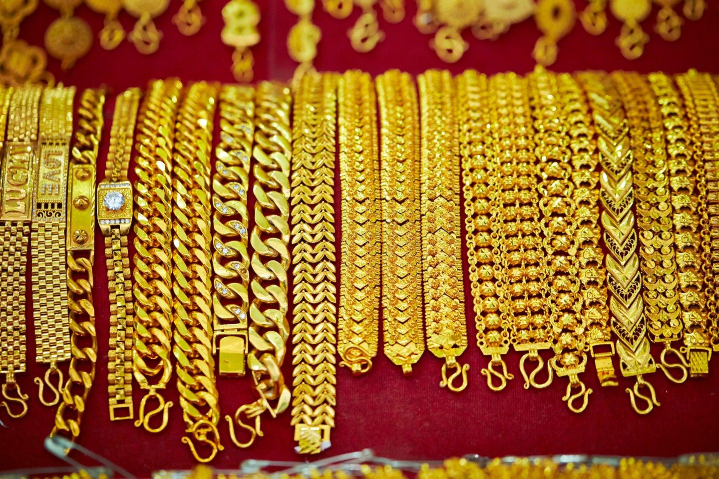 อัปเดตราคาทองวันนี้ 7 เม.ย. 69 ปิดตลาดปรับลด 300 ทองรูปพรรณขายออก 72,650 บาท